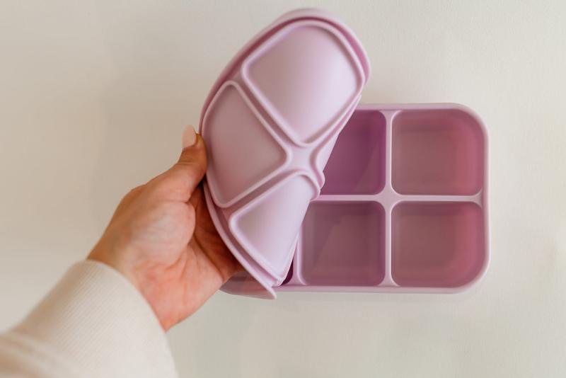 Adventure Snacks Silicone Snack box- 6 compartment- lavender 